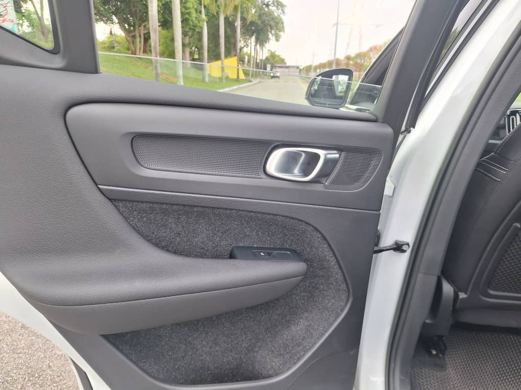 Volvo  XC40 Recharge Ultimate, Pure Electric, Electric