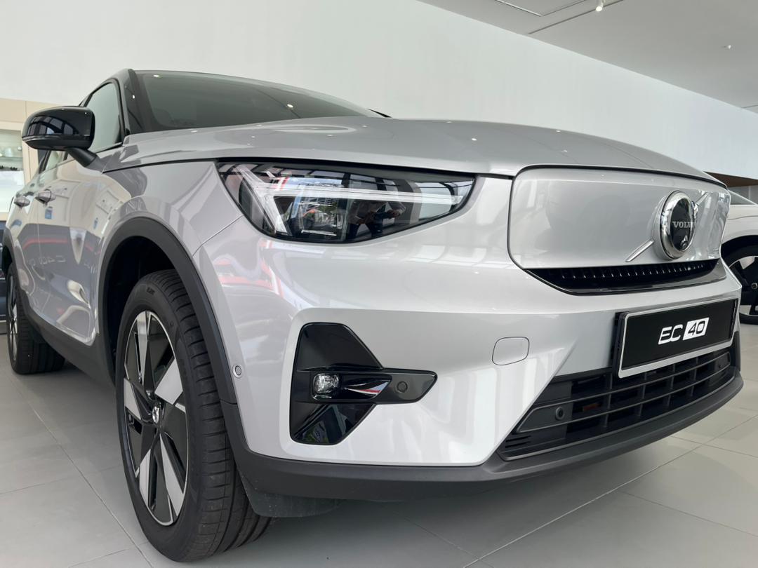 Volvo  EC40 Ultra, Twin Motor, Electric