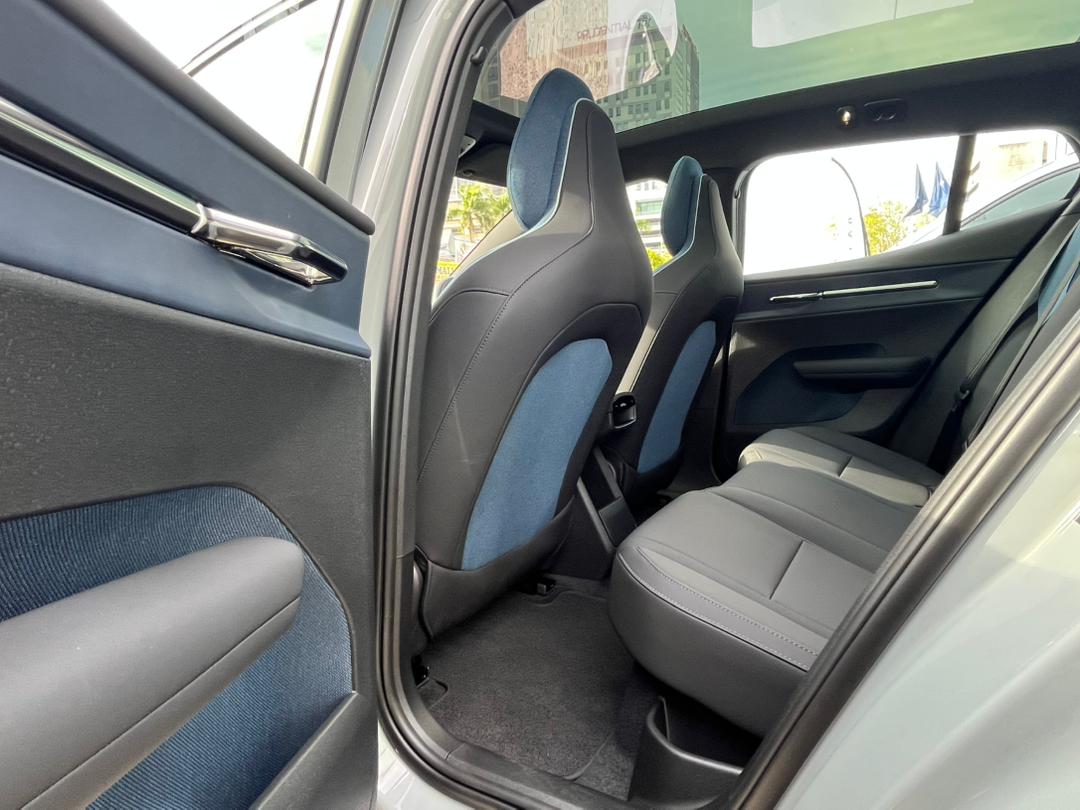 Volvo  EX30 Ultra, Single Motor Extended Range, Electric