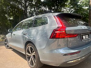 Volvo  V60 Recharge Ultimate, T8 , Electric/Petrol, Bright