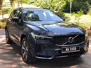 Volvo  XC60 Recharge Ultimate, T8 AWD Plug-in hybrid, Electric/Petrol, Dark