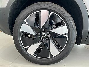 Volvo  EC40 Ultra, Twin Motor, Electric