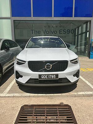 Volvo  XC40 Plus, B5 AWD Mild hybrid, Petrol, Dark